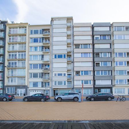Spacious Apartment With Sea View Oostende Eksteriør billede