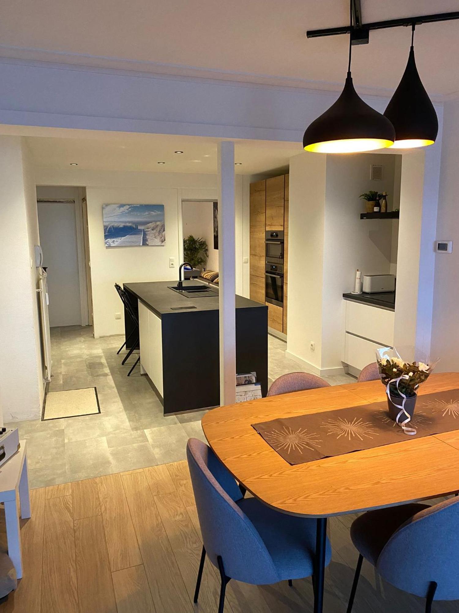 Spacious Apartment With Sea View Oostende Eksteriør billede