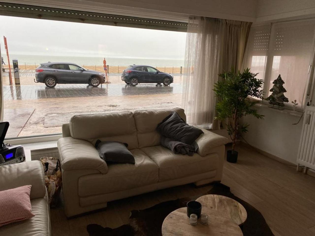 Spacious Apartment With Sea View Oostende Eksteriør billede